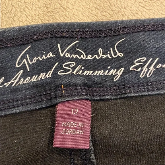Gloria Vanderbilt Dark Blue Jeans - Picture 3 of 4